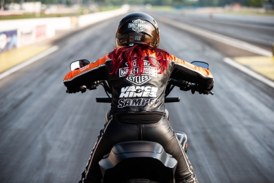 Harley-Davidson ustanawia rekord prędkości pojazdów elektrycznych. Za kierownicą kobieta!