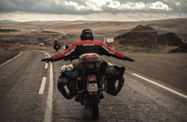 Droga wolna! Nowy film motocyklowy