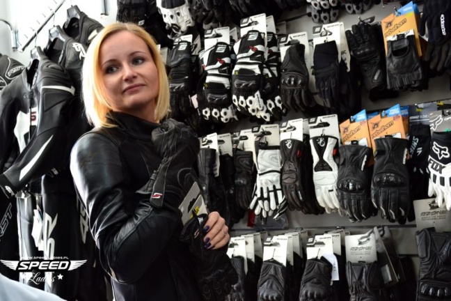 Gosia na zakupach: w poszukiwaniu moto garderoby