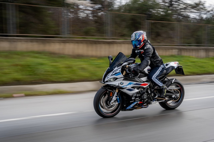 Leatt FlowTour 7.5 &mdash; czy to najlepsza kurtka adventure na upały?