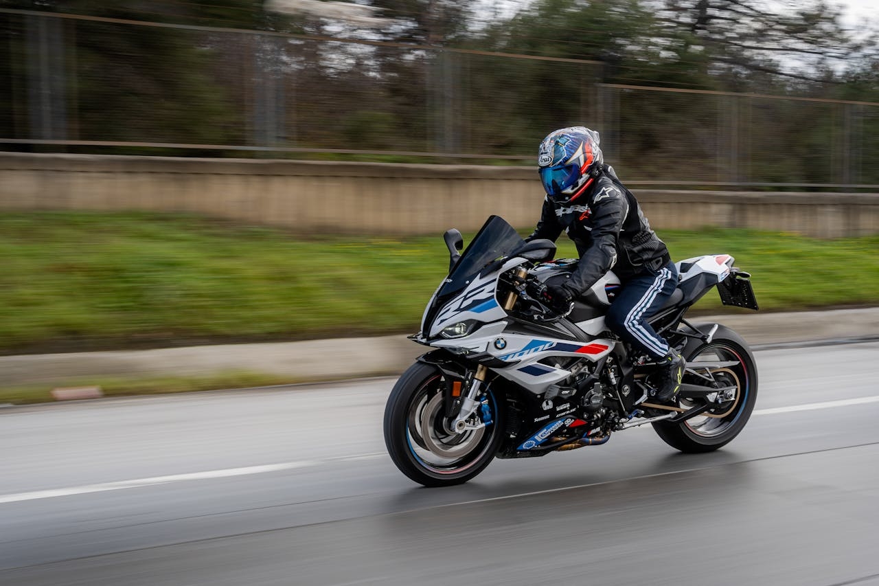 Leatt FlowTour 7.5 — czy to najlepsza kurtka adventure na upały?